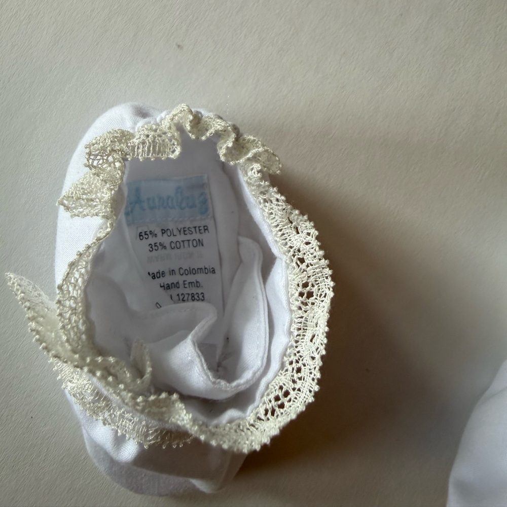 Auraluz Ivory Lace Trim Infant Booties - Picture 2 of 3